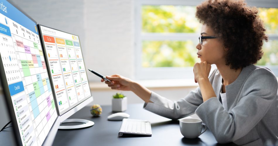 project-management-software-on-laptop-digital-calendar-schedule
